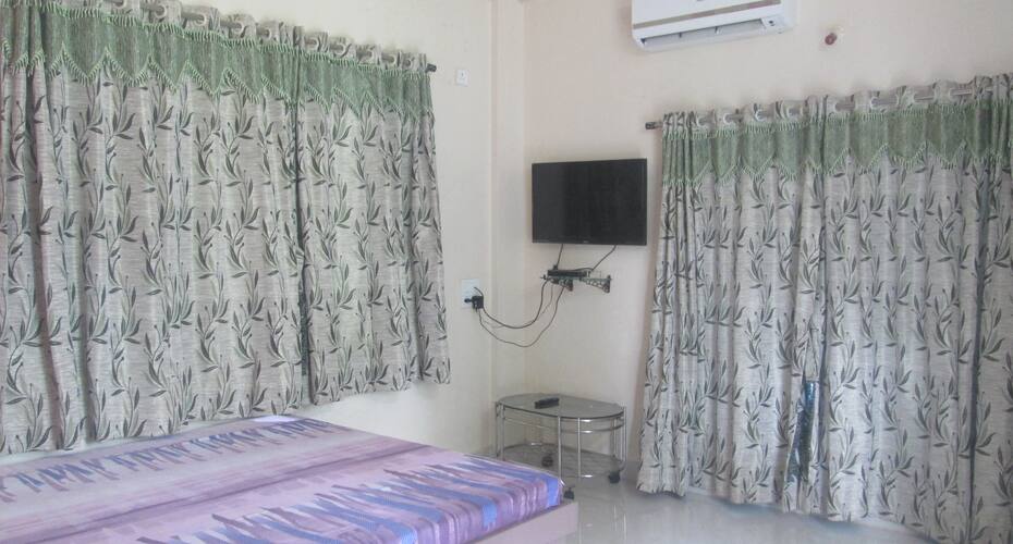 Roop Narayan Beach Resort, Diveagar 2
